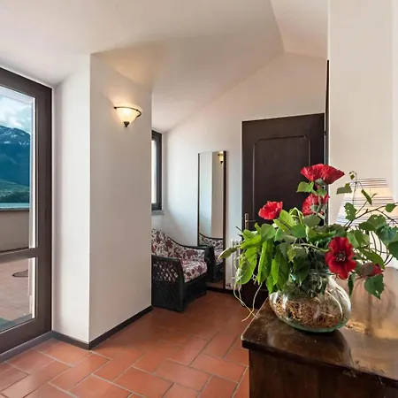 Rita Apartment Domaso